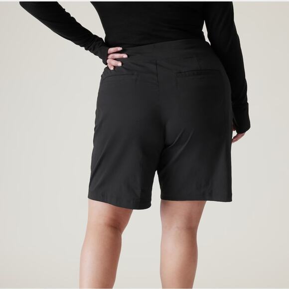 Athleta Black Plus Size Trekkie North Bermuda Shorts - Picture 4 of 7